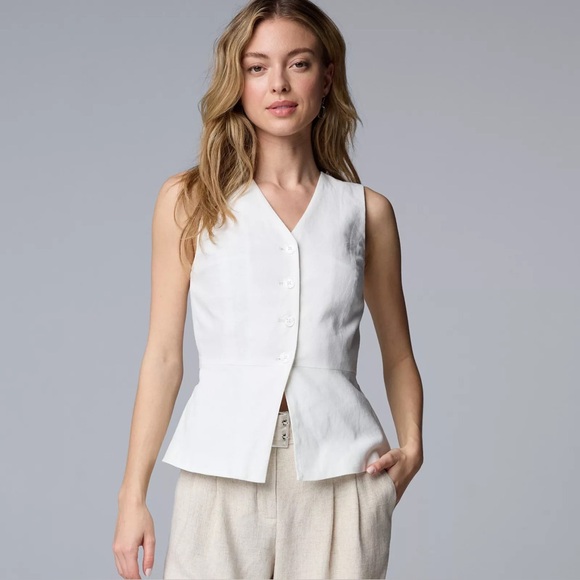 Simply Vera Vera Wang Tops - NWT Simply Vera by Vera Wang Modern White Sleeveless Peplum Blouse - Size S